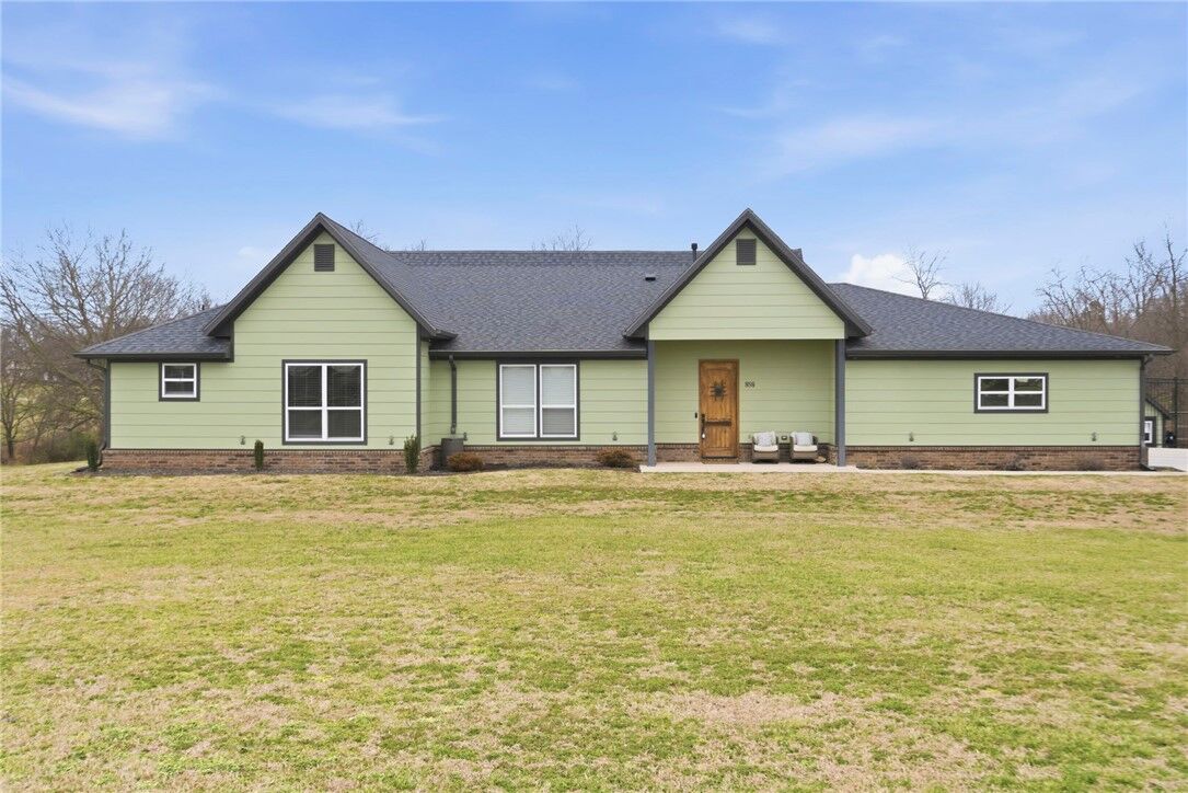Property Photo:  858 Gibson Hill Road  AR 72730 
