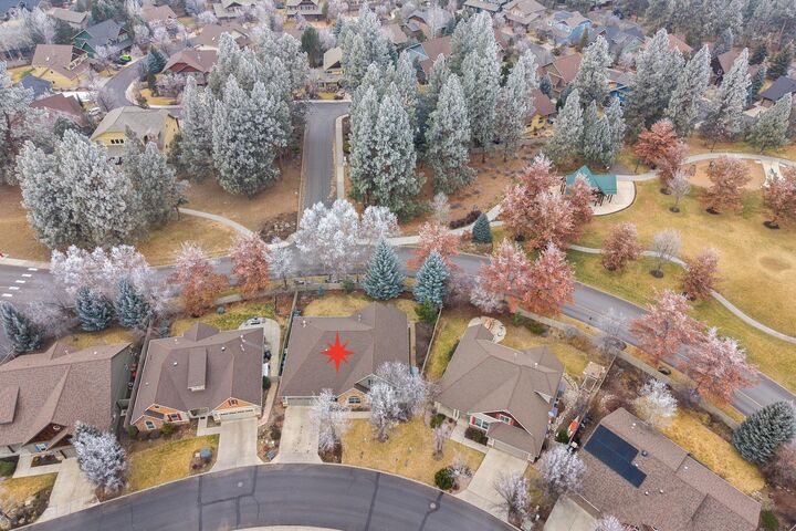 Property Photo: 19541 Sugar Mill Loop OR 97702