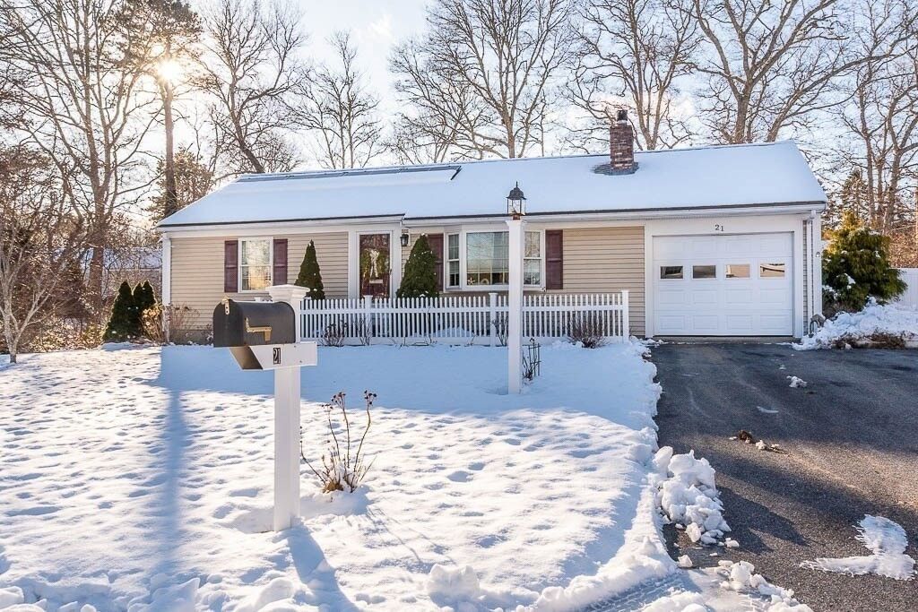 Property Photo:  21 Spinning Brook Rd  MA 02664 