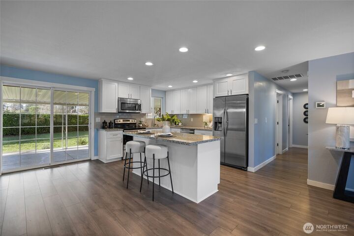 Property Photo:  10502  Earley Avenue SW  WA 98499 