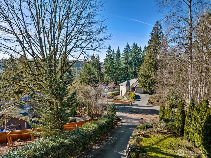 Property Photo:  25913 SE 159 Street  WA 98027 
