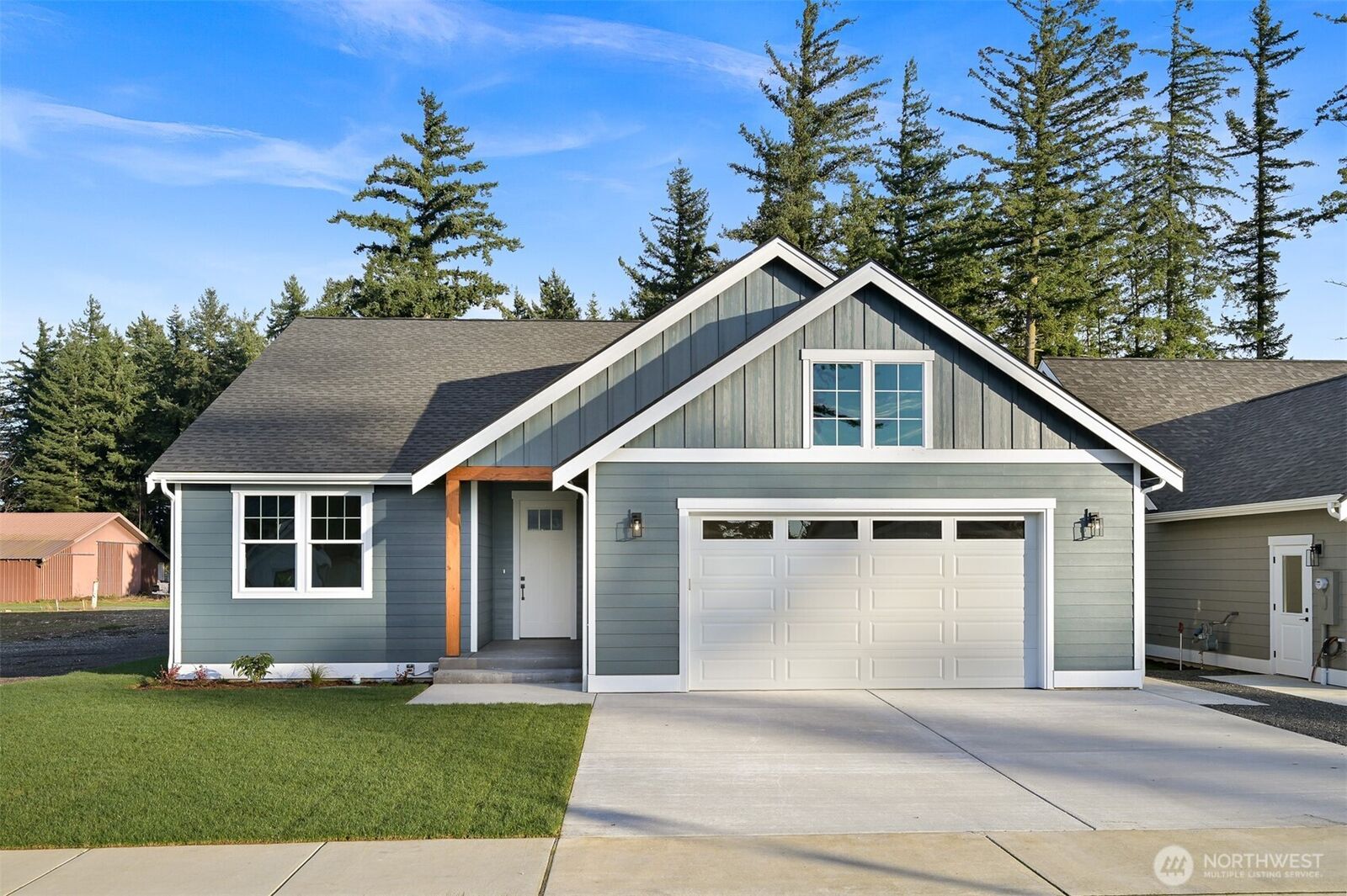 Property Photo: 1012 Night Hawk Way WA 98247