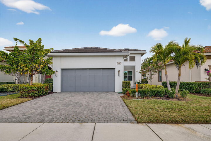Property Photo:  11587 SW Visconti Way  FL 34986 