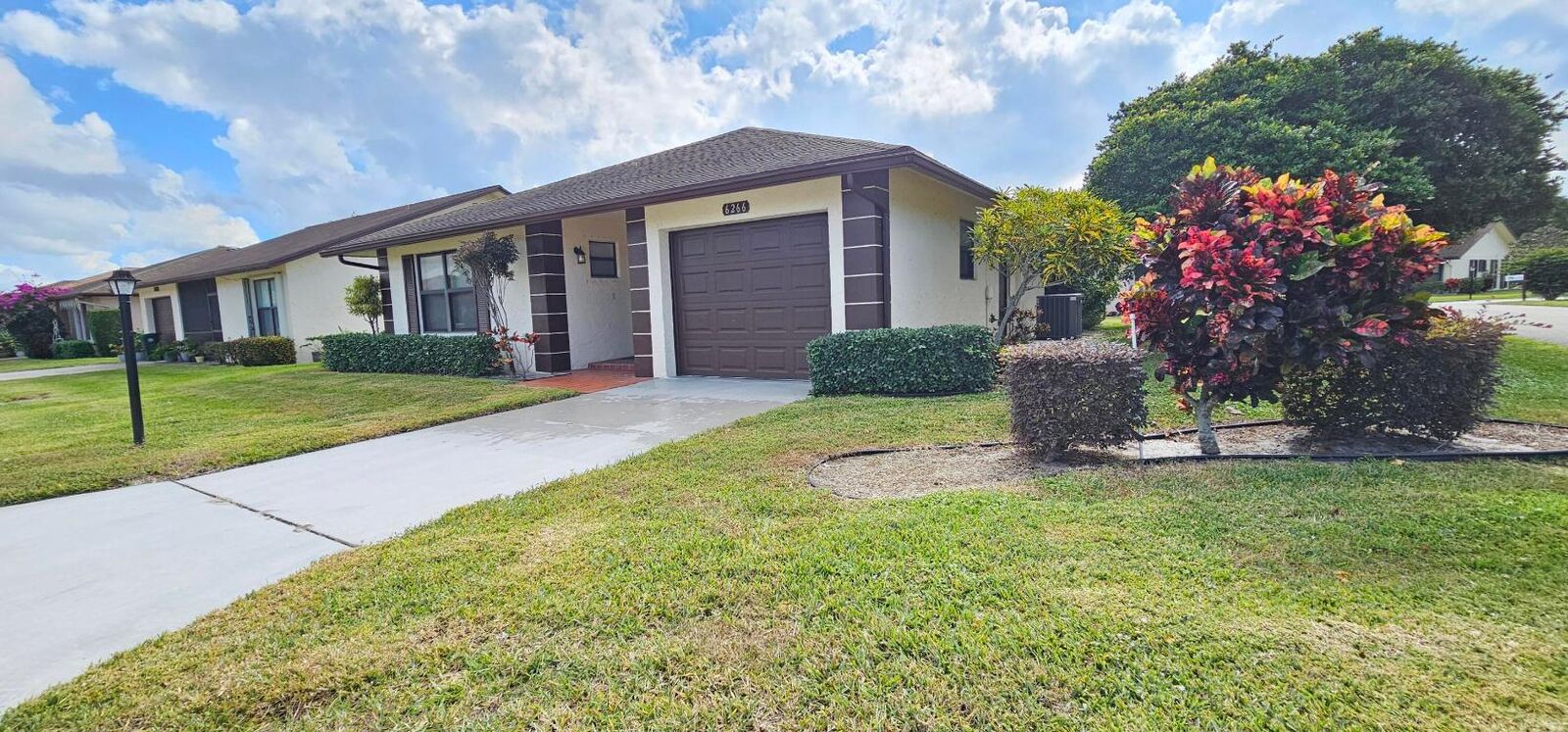 Property Photo:  6266 Blue Baneberry Lane  FL 33463 