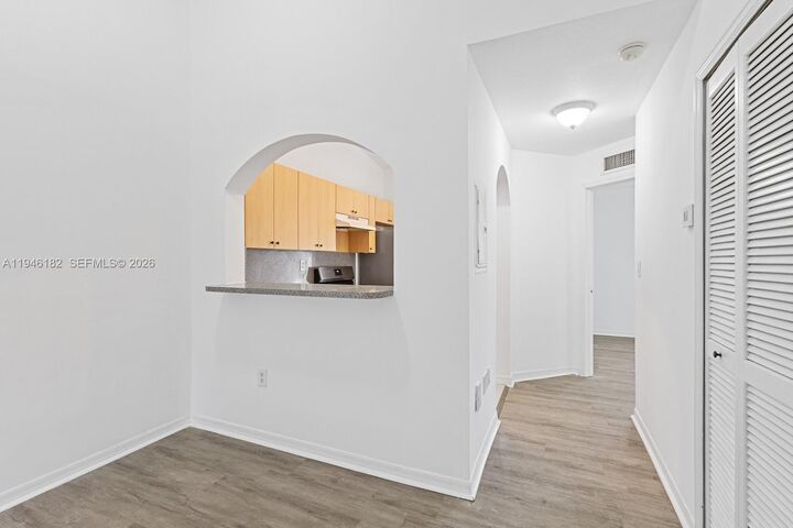 Property Photo:  2921 SE 13th Ave 202-48  FL 33035 