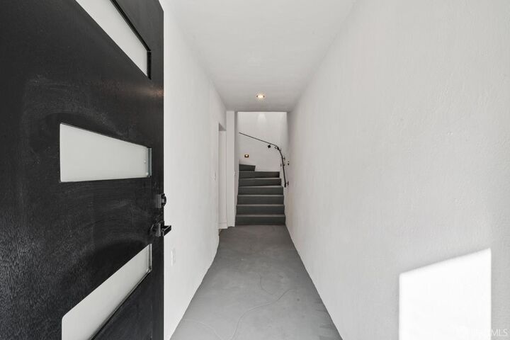 Property Photo:  18 Prague Street  CA 94112 
