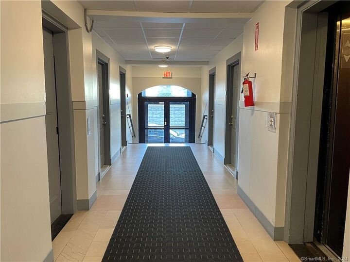 Property Photo:  213 Golden Hill Street 5G  CT 06604 