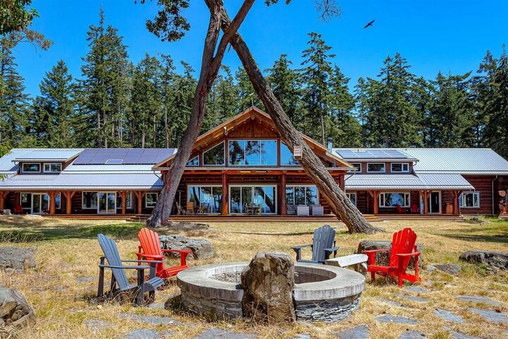 Property Photo: 141 Mapleleaf Lane BC V0N 2G0