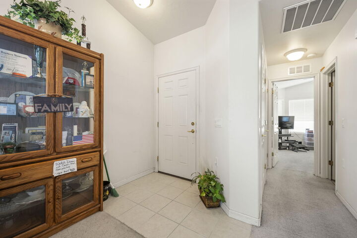 Property Photo: 1684 W Desert Rose Dr UT 84790