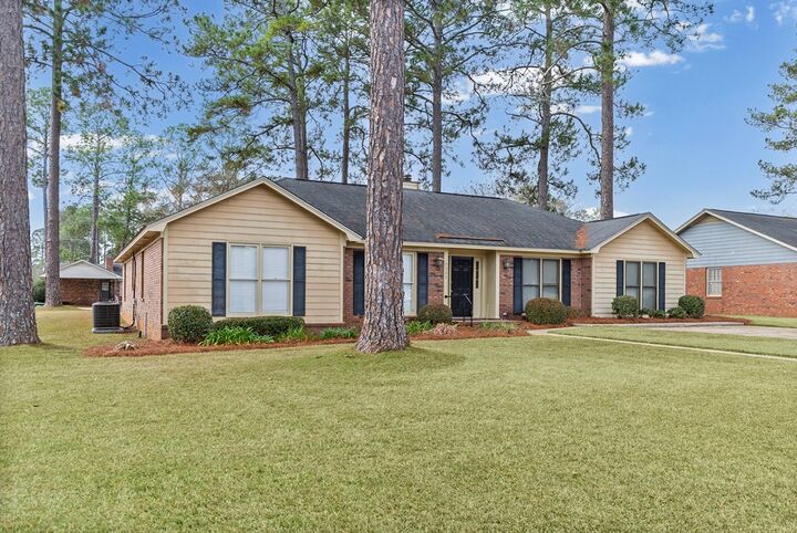 Property Photo:  2302-A Tuxedo Lane  GA 31707 