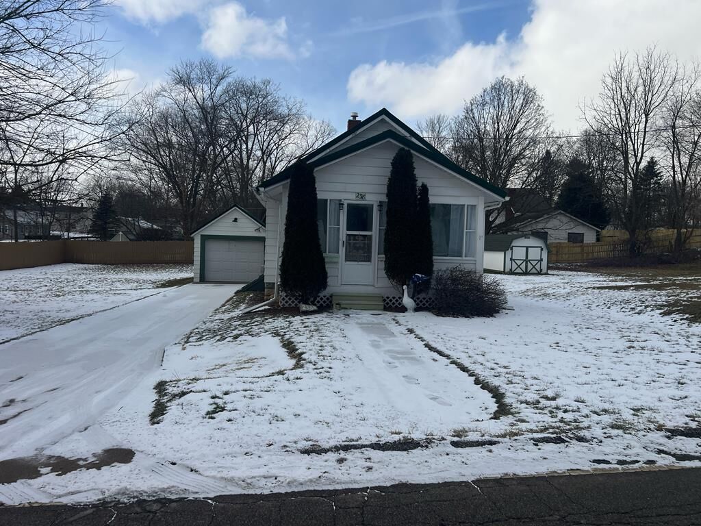 Property Photo:  238 Ashland Ave  OH 44805 