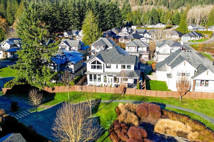 1885 Columbia Valley Road 44 — photo 1