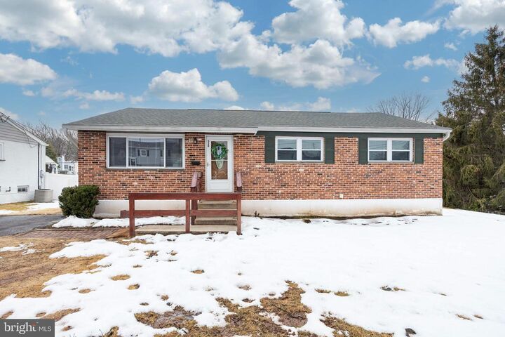 Property Photo:  528 Virginia Avenue  PA 19460 