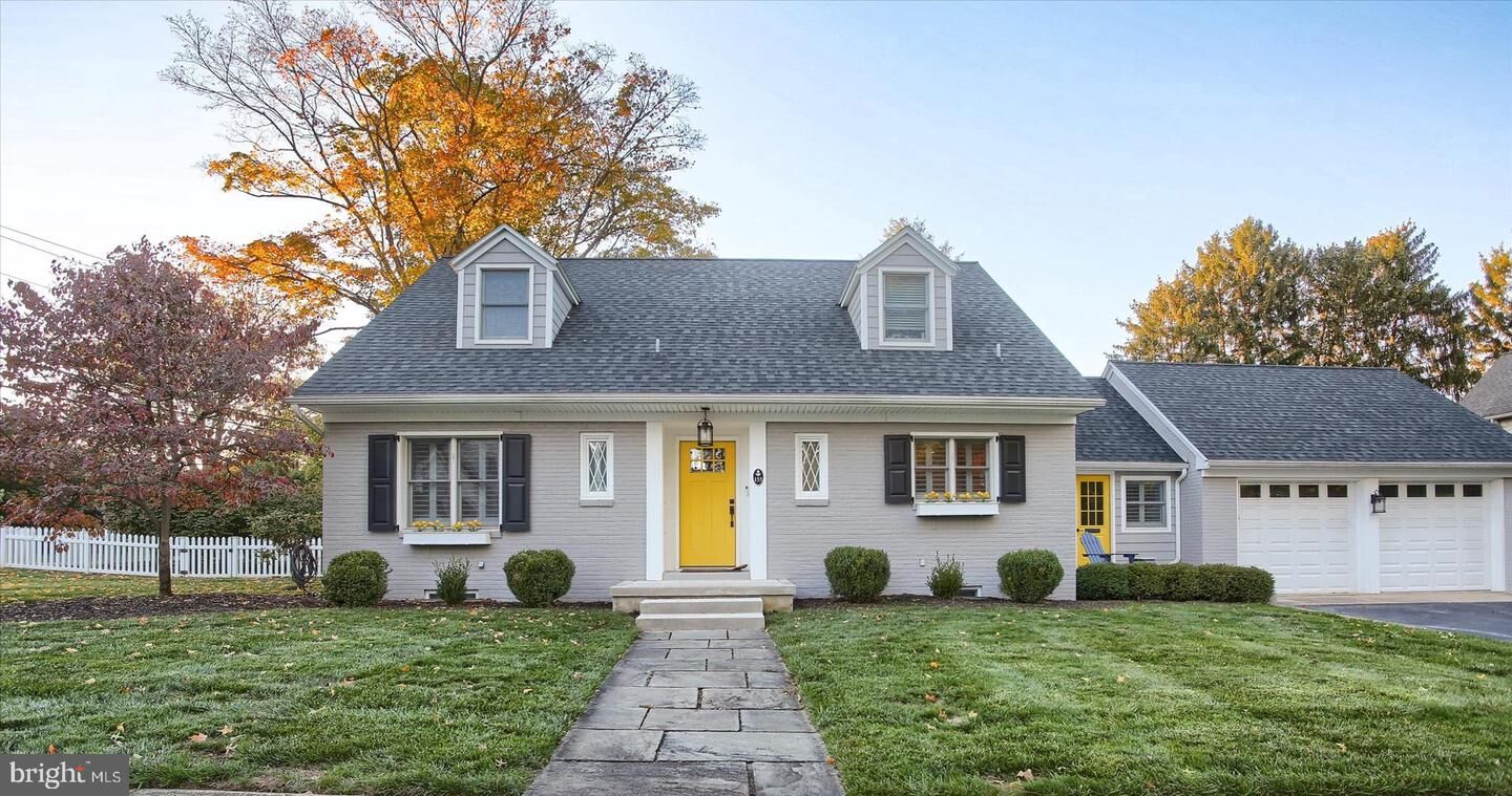 Property Photo:  155 Oak Lane  PA 17033 