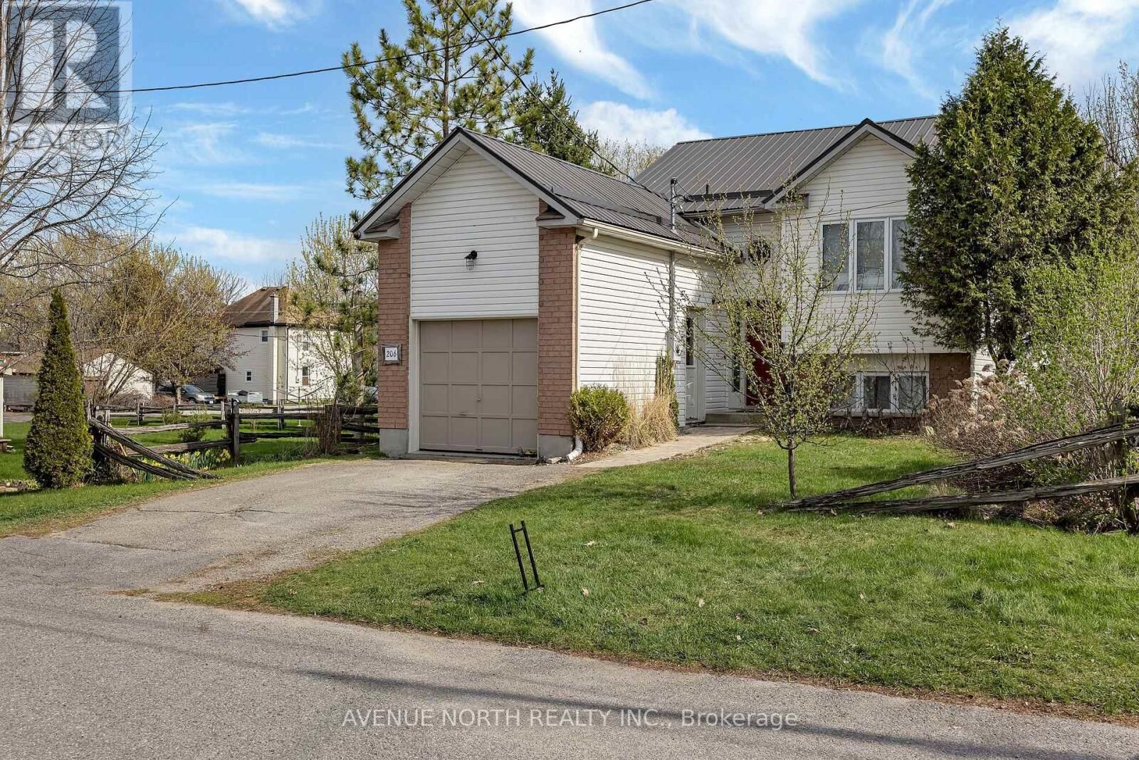 Property Photo: 206 Wellington Street West ON K0G 1N0