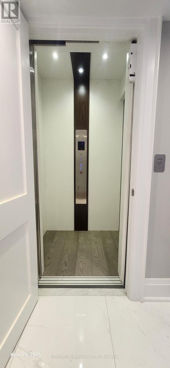 Property Photo: 311 Churchill Avenue ON M2R 1E6