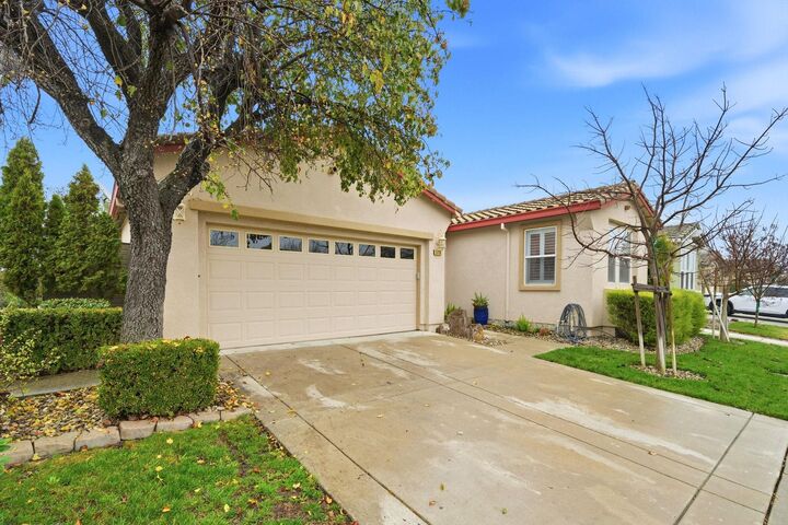 Property Photo: 518 American Falls Dr CA 94571