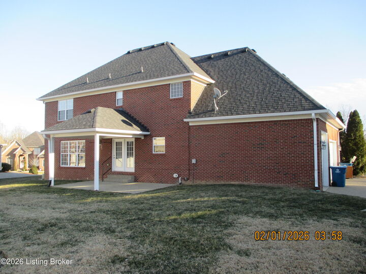 Property Photo:  1217 Blackthorn Rd  KY 40243 