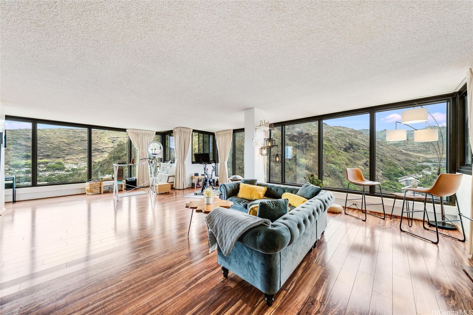 Property Photo:  250 Kawaihae Street 10E  HI 96825 