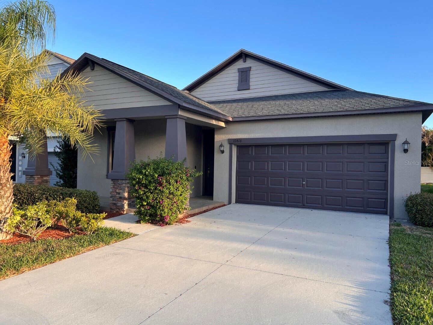 Property Photo: 10616 Great Cormorant Drive FL 33579