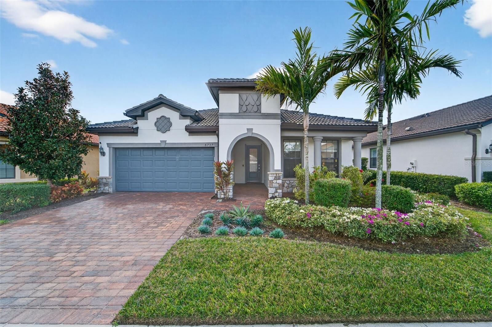 Property Photo: 5737 Bay Pine Way FL 34238