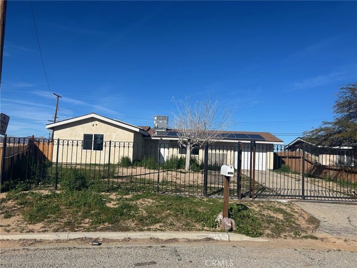Property Photo: 7607 Columbine Avenue CA 93505