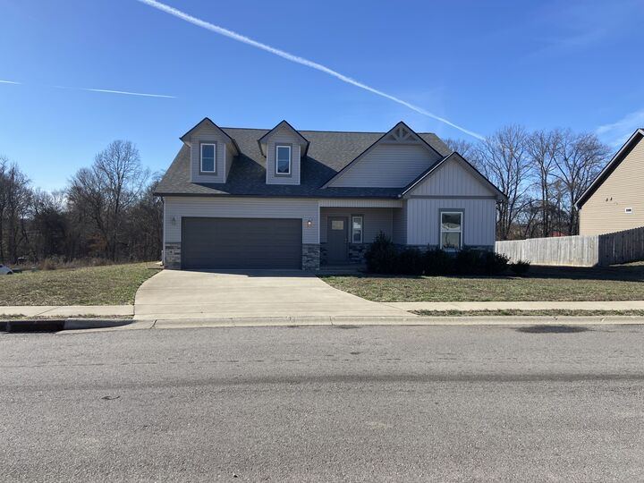 Property Photo:  602 Alvin Rd  TN 37042 