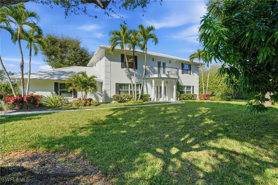 Property Photo: 7395 Stonegate Drive FL 34109