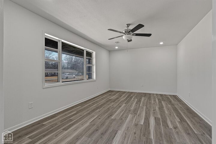 Property Photo:  1811 Darrick Lane  AR 72405 