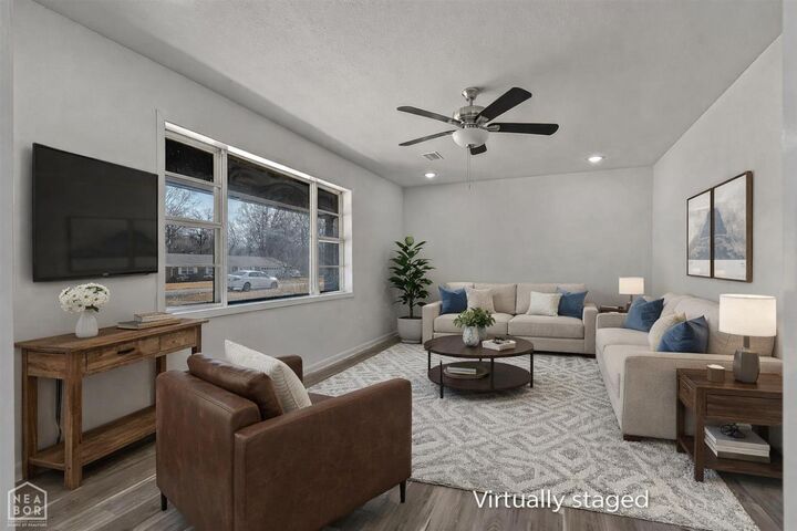 Property Photo:  1811 Darrick Lane  AR 72405 