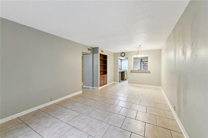 Property Photo: 3320 N Arnoult Road 114 LA 70002