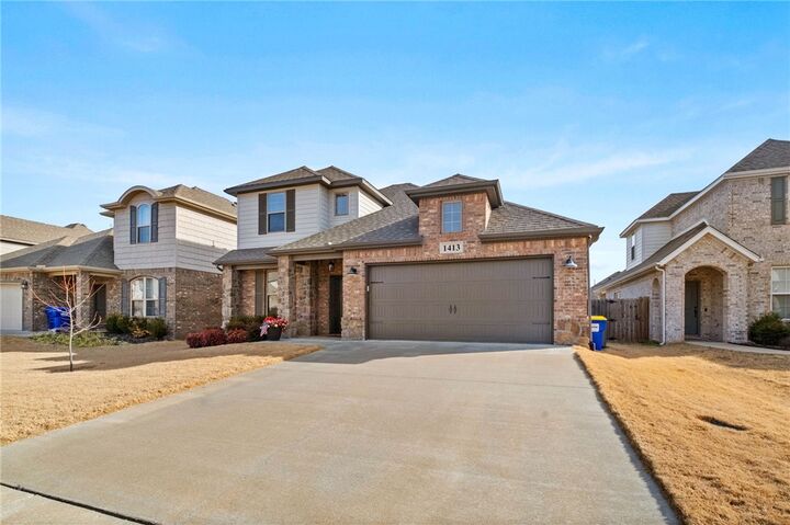 Property Photo:  1413 Park Street  AR 72745 
