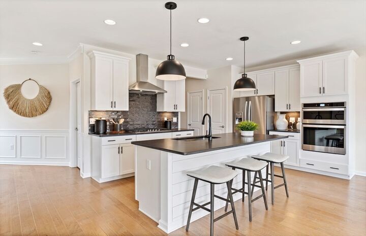 Property Photo:  15 Emerald Run 10  MA 01545 