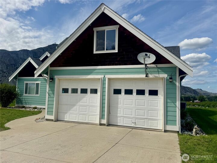 Property Photo:  31  Apple Meadow Drive  WA 98844 
