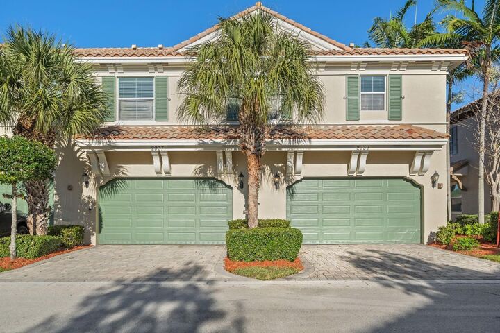 Property Photo: 2939 Tortola Way 2939 FL 33024