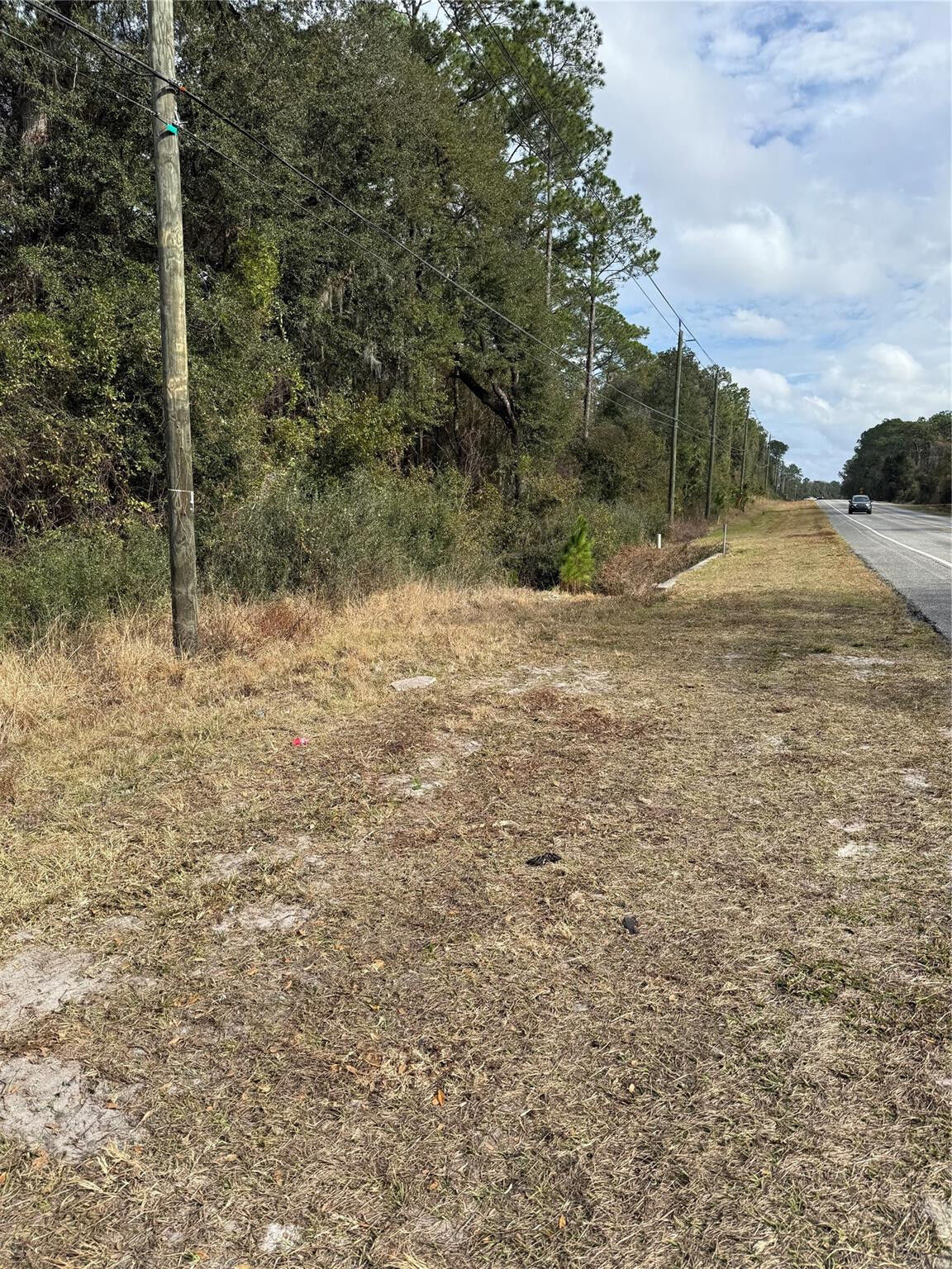 Property Photo: 2108 S Highway 17 FL 32112
