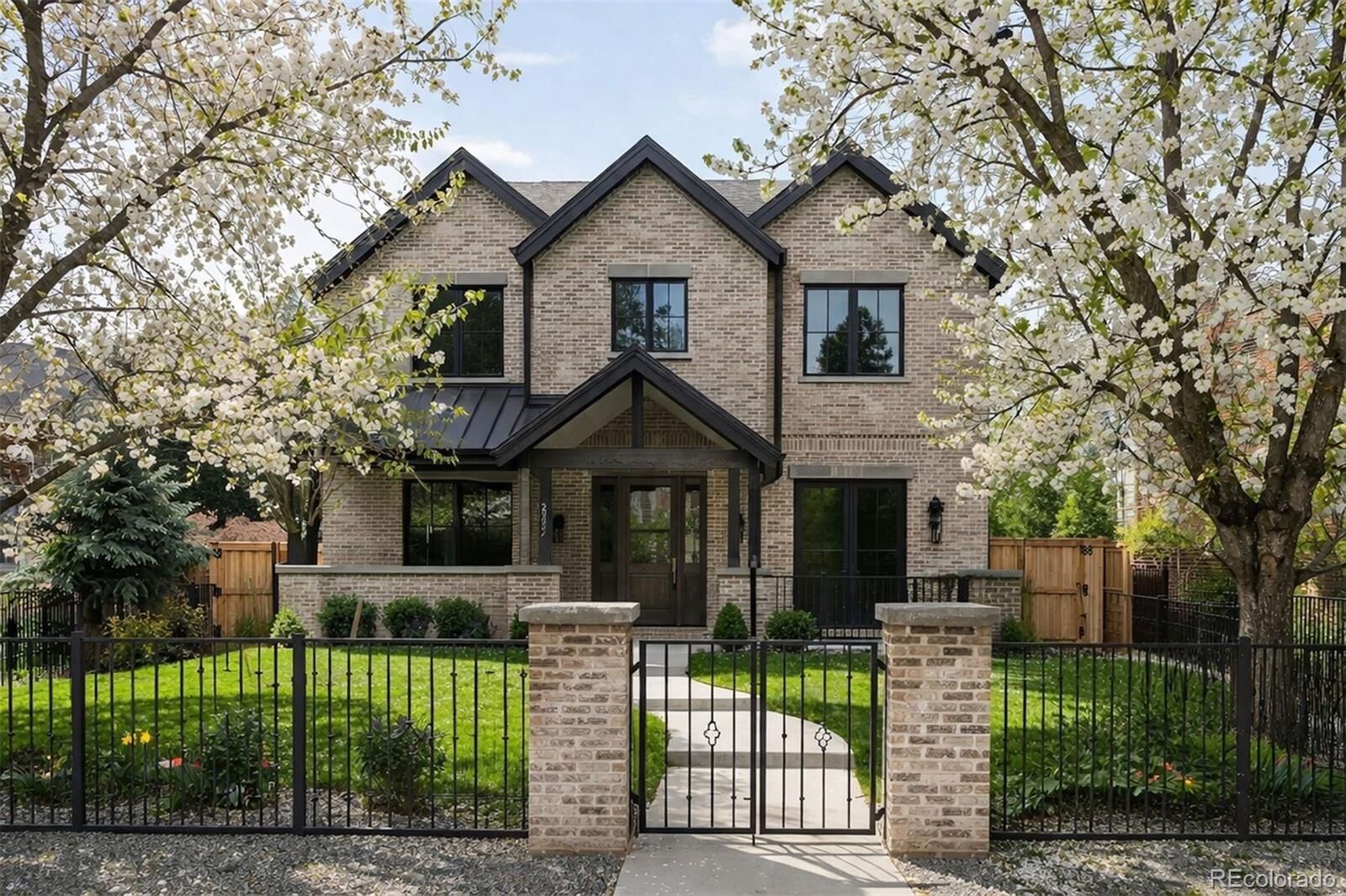 Property Photo:  2237 S Madison Street  CO 80210 