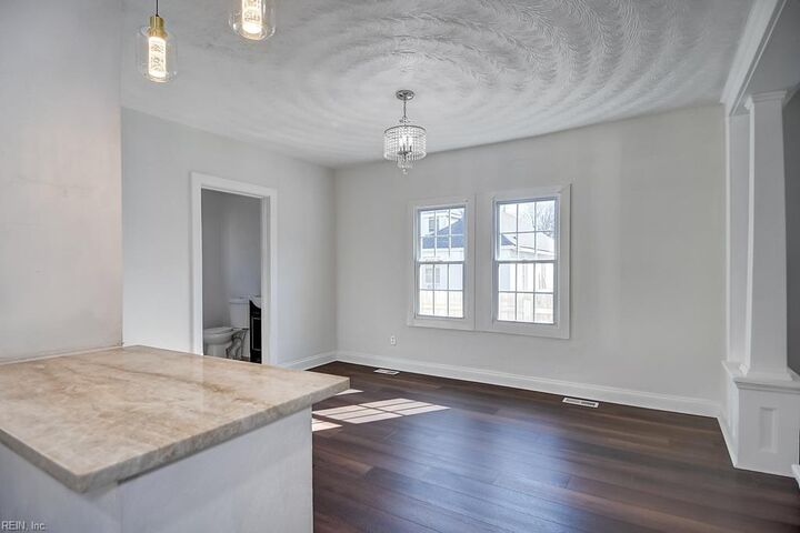 Property Photo:  820 Summit Ave  VA 23504 