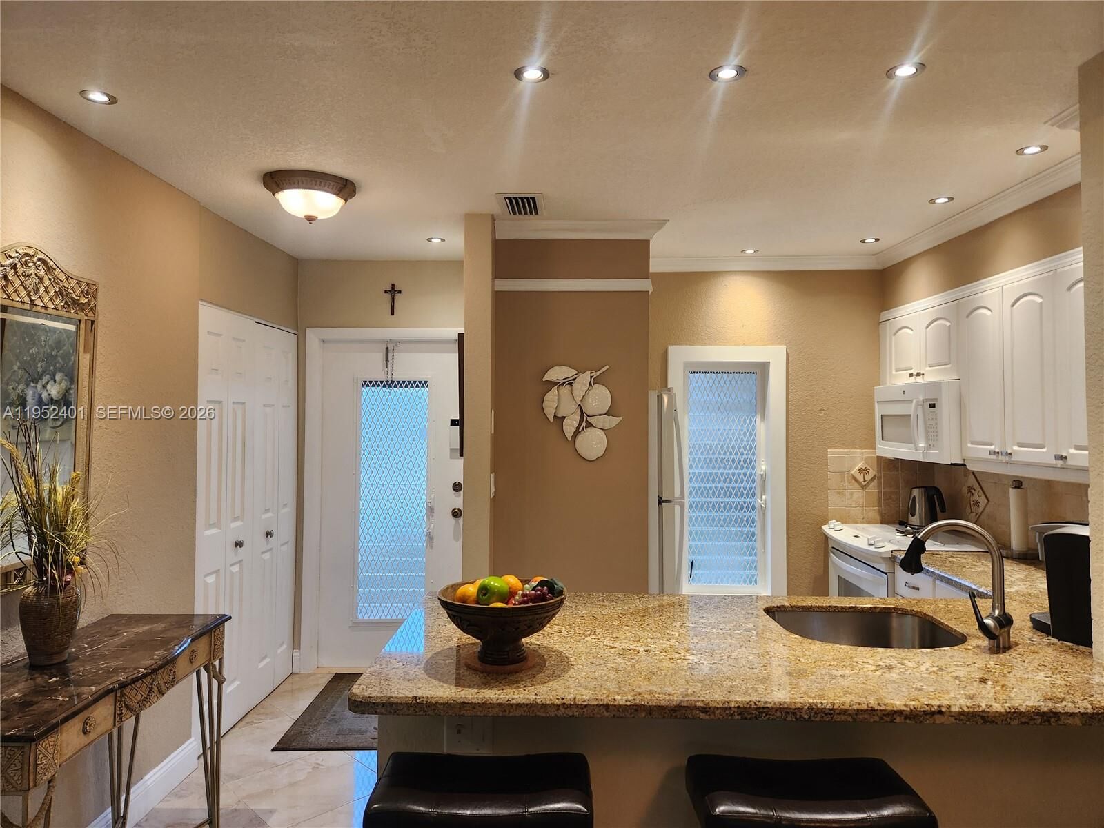 Property Photo:  5100 NW 35th St 101  FL 33319 