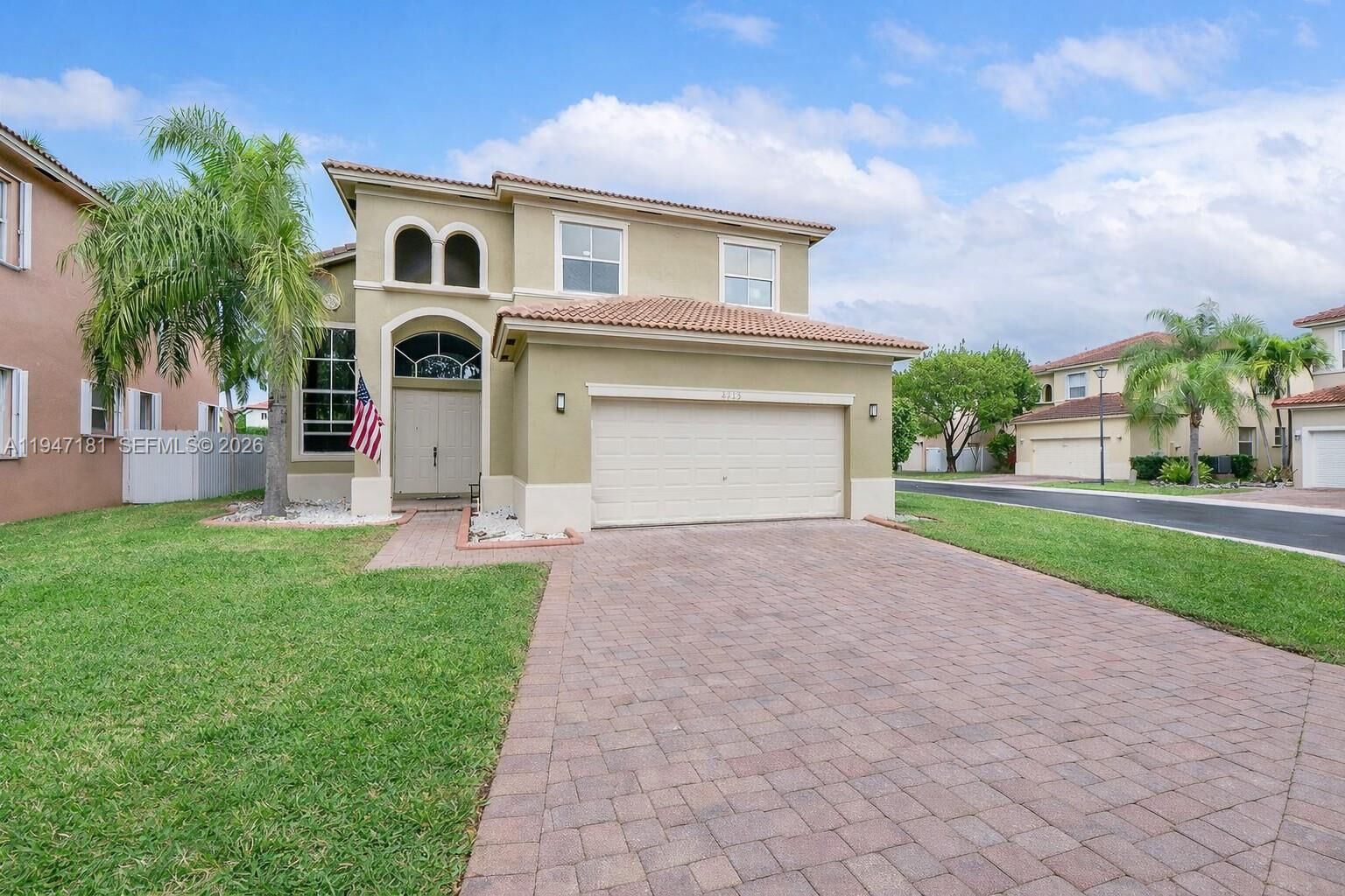 Property Photo:  4113 NE 22nd Ln  FL 33033 