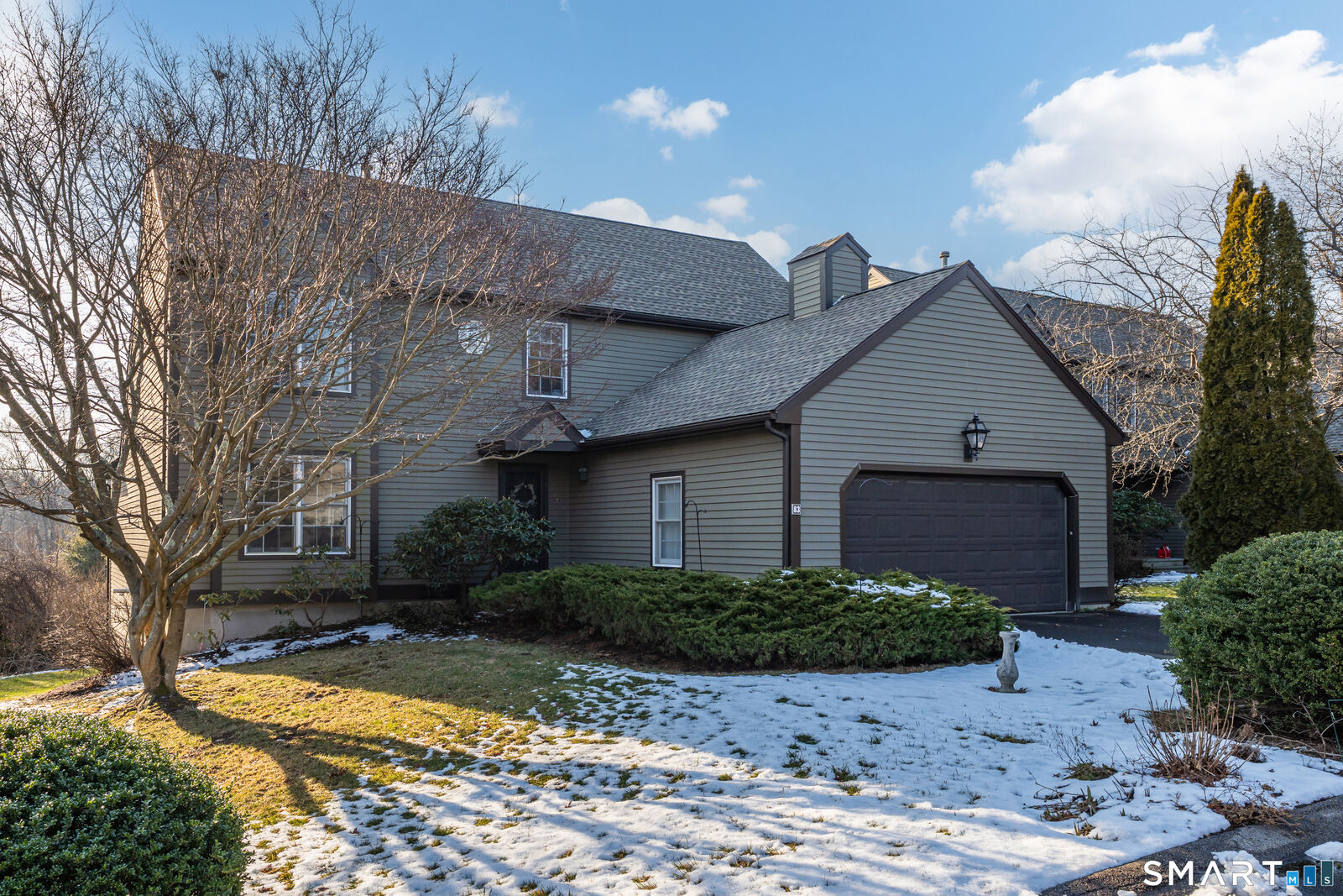 Property Photo:  83 Long Hill Farm 83  CT 06437 