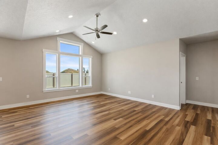 Property Photo:  18191 N Morton Ct  WA 99005 