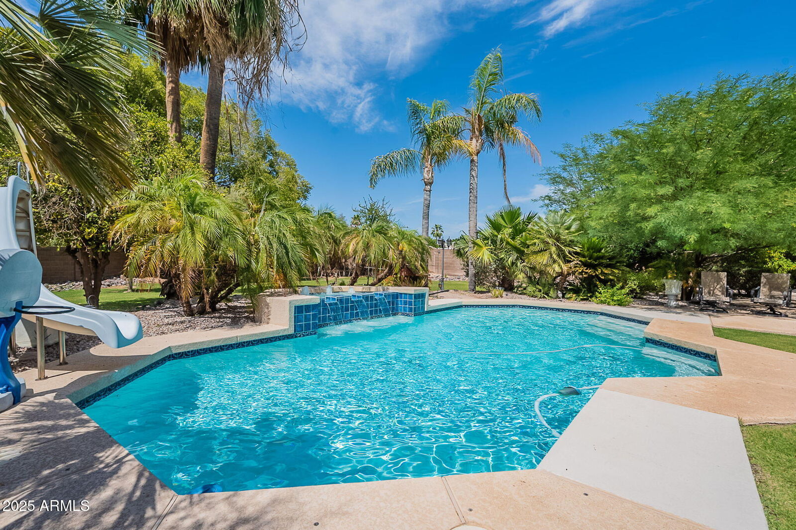 Property Photo: 2160 E Kenwood Street AZ 85213