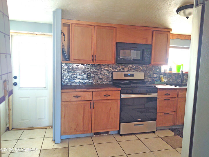 Property Photo:  495 S Ole Paint  AZ 86325 