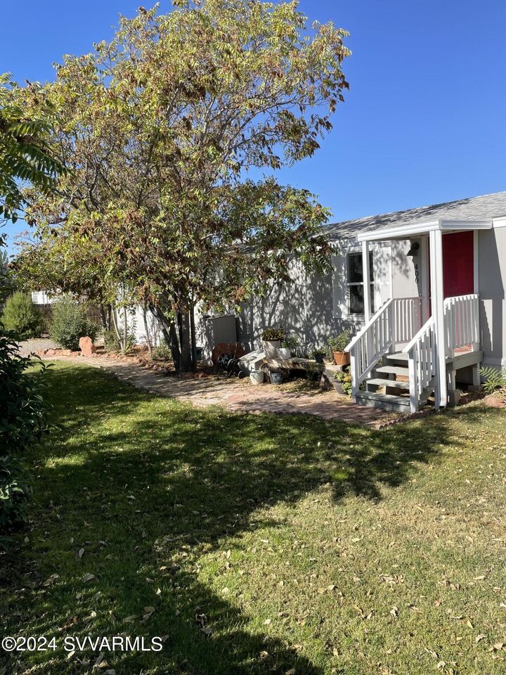 Property Photo:  400 S Page Springs Road  AZ 86325 