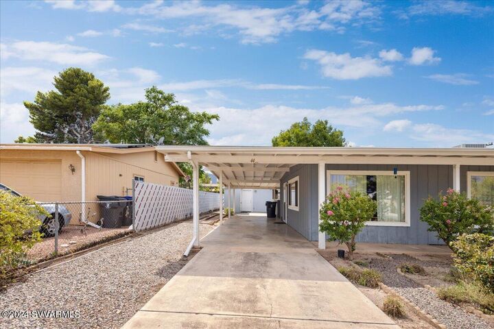 Property Photo:  44 S 12th Street  AZ 86326 