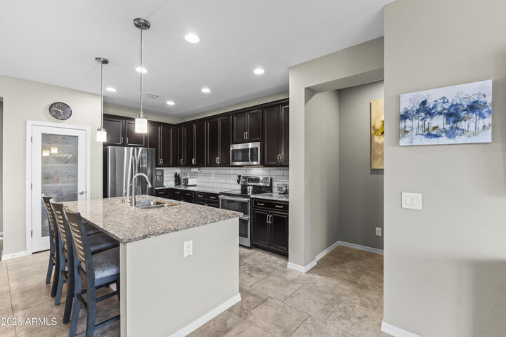 Property Photo:  74 W Strawberry Tree Avenue  AZ 85140 