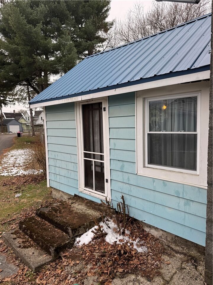 Property Photo:  428 Neilly Place  NY 14904 