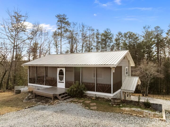 Property Photo:  1169 Rickman Creek Road  NC 28734 