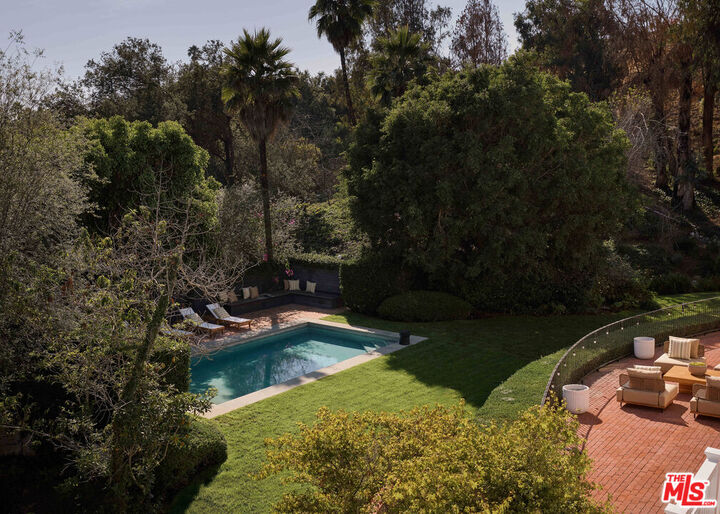 Property Photo:  1141 Maroney Ln  CA 90272 